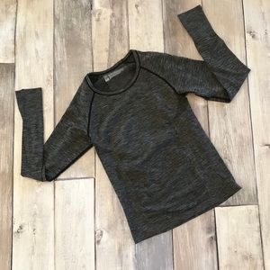 Victoria’s Secret Long Sleeve Top Gray/Black NWOT